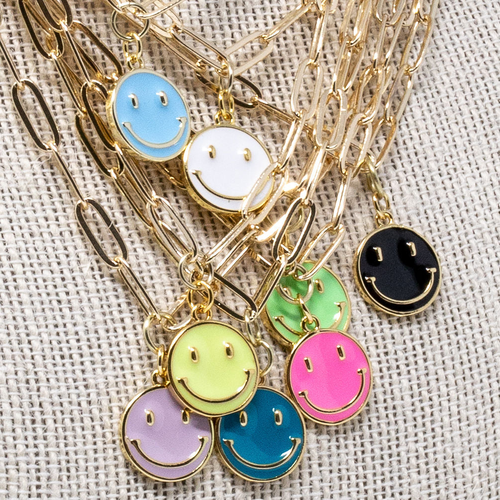 Smiley Face Necklaces for Women - Happy Face Charms Choker for Women  Fashion Pendant Necklace Jewelry Y Necklaces for Women Gifts for Women,6  PCS, Metal, quality alloy : Amazon.co.uk: Fashion