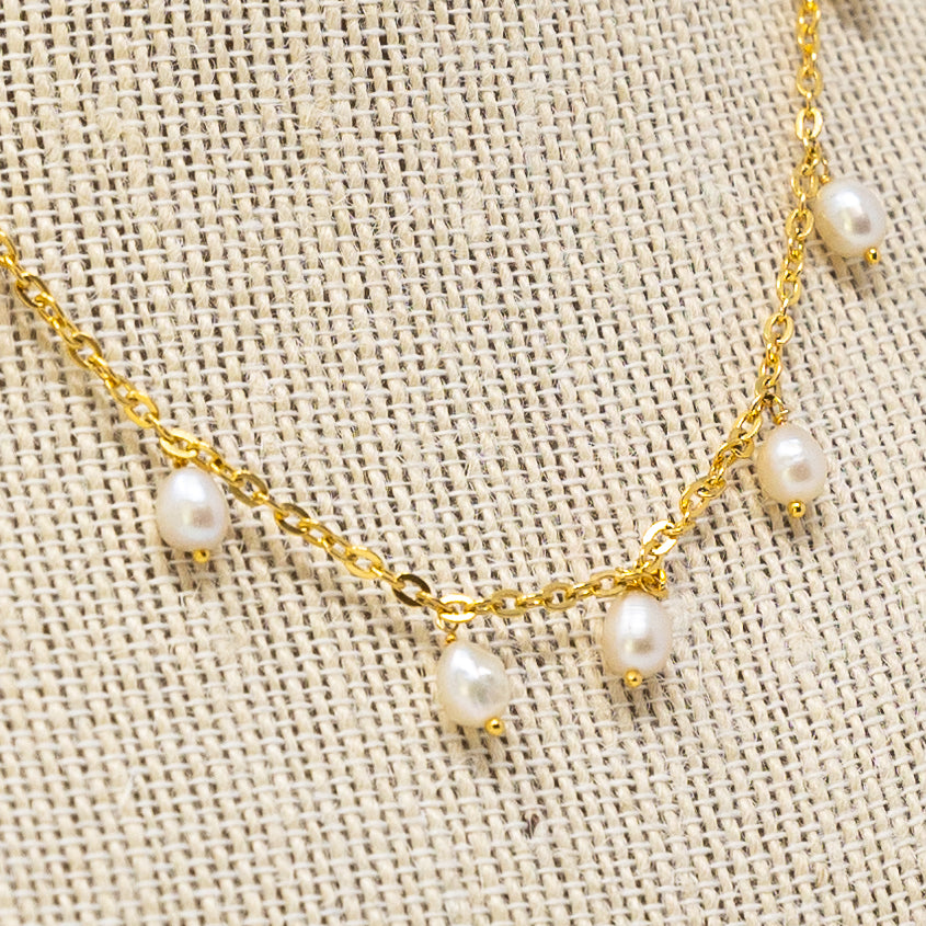 Pearl Dangle Necklace